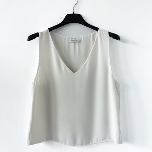 Aritzia Babaton Cropped Sleeveless Blouse - White